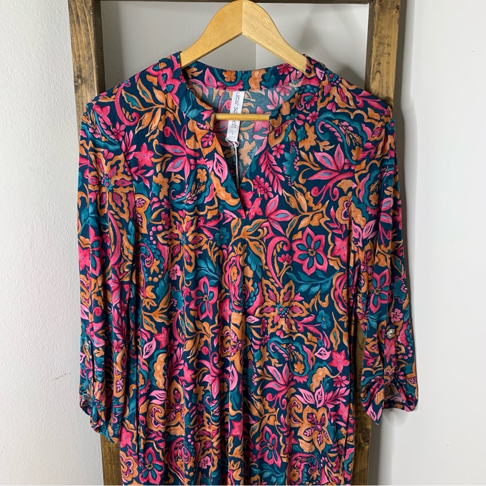 Dear Scarlett Floral Print Dress with Pink and Blue Accents - Picture 3 of 5
